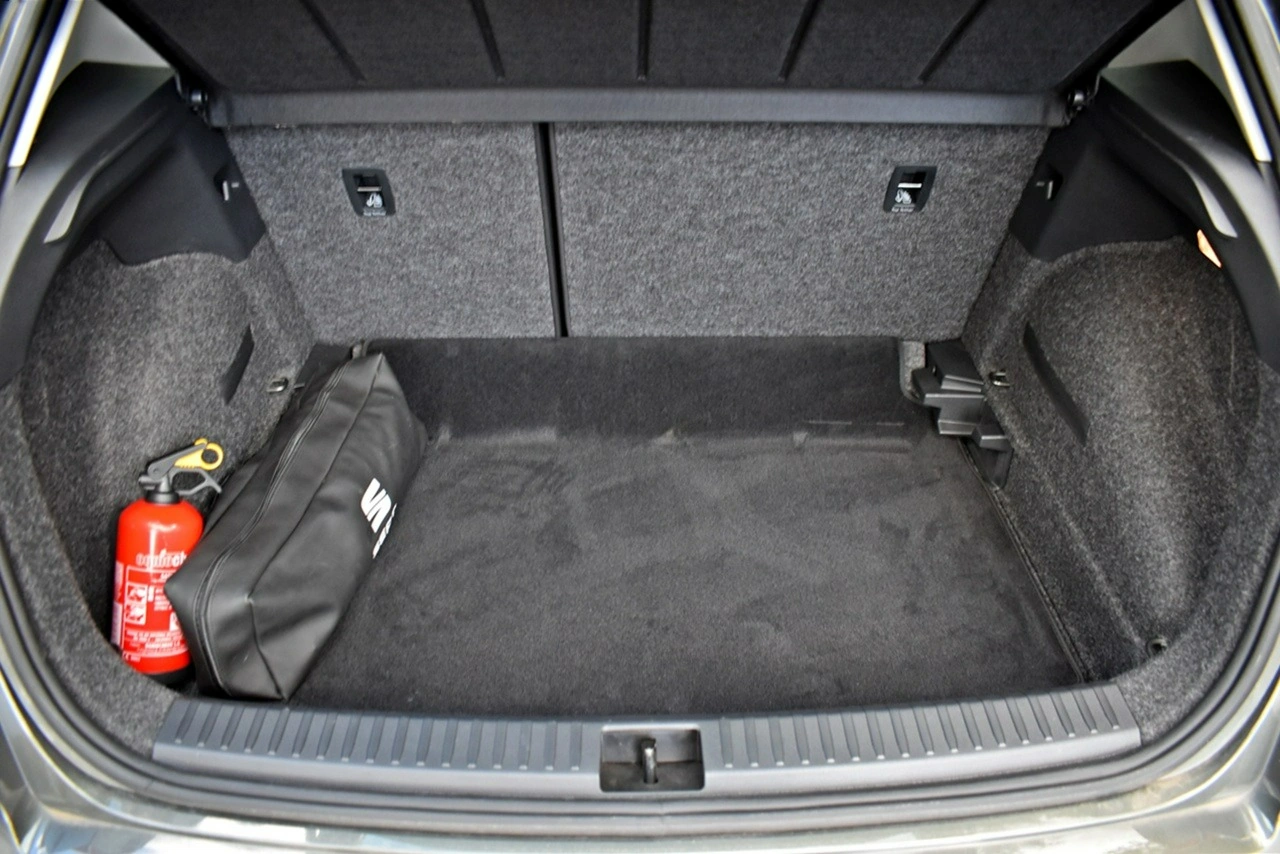 Seat Arona - Zdjęcie 22