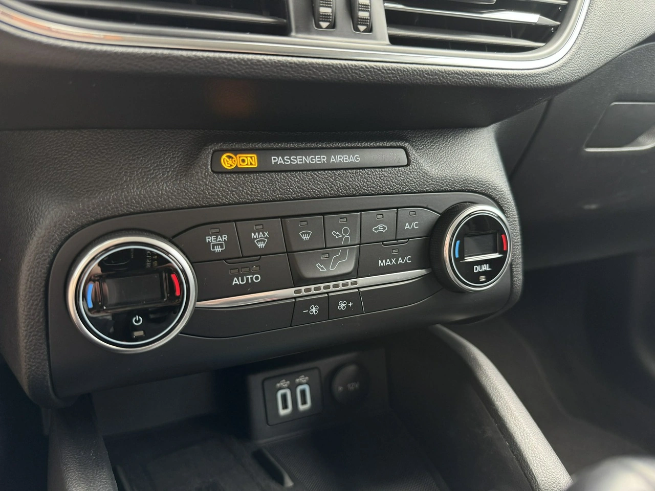 Ford Focus - Zdjęcie 25