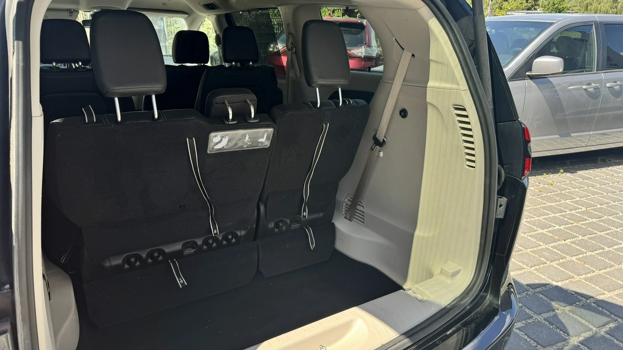 Chrysler Pacifica - Zdjęcie 21