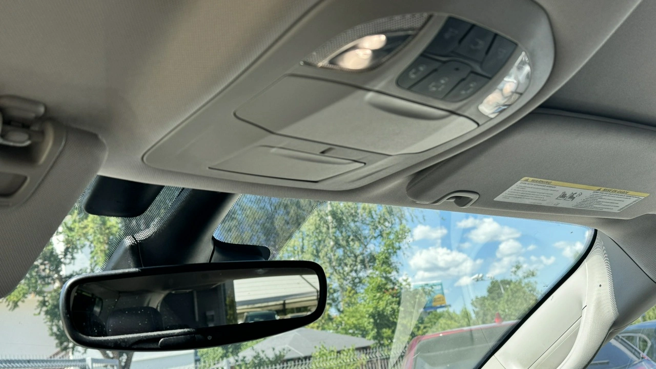 Chrysler Pacifica - Zdjęcie 32