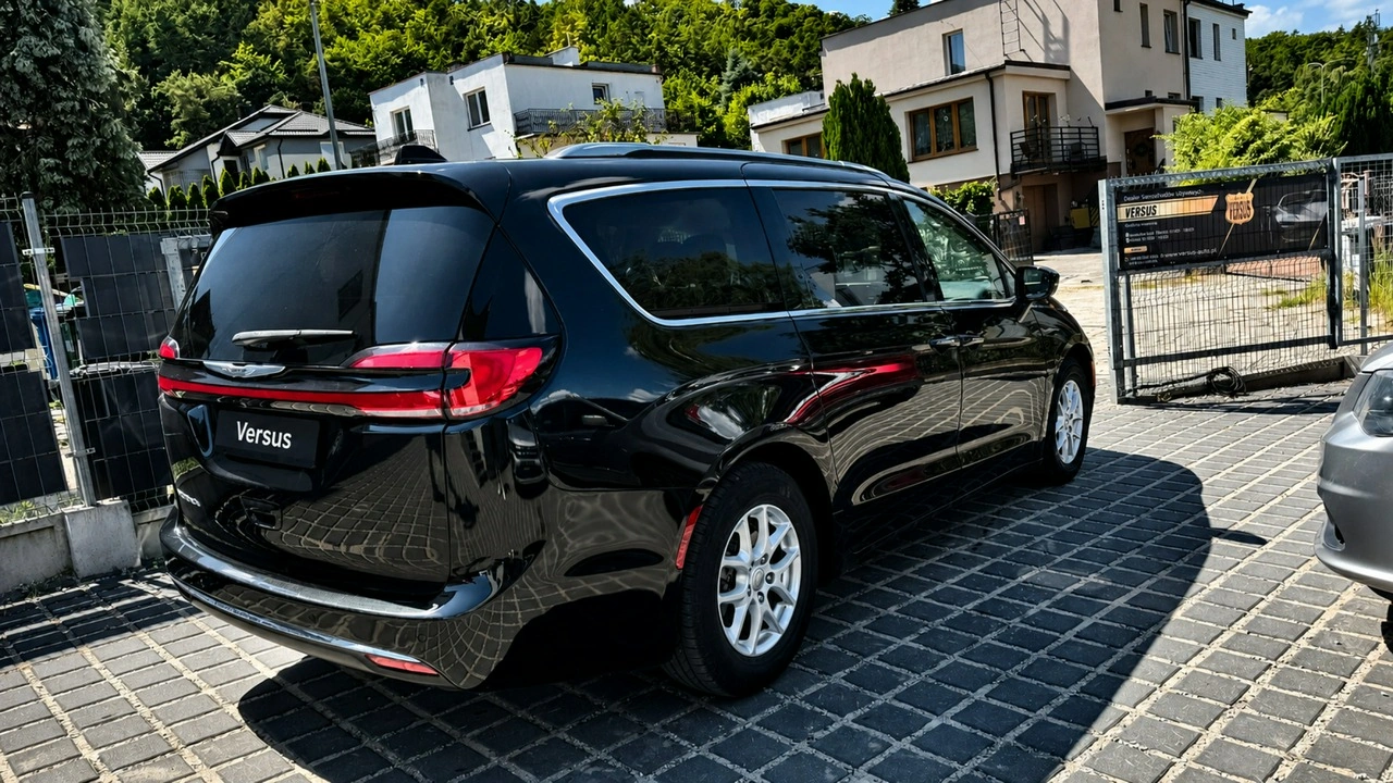 Chrysler Pacifica - Zdjęcie 3