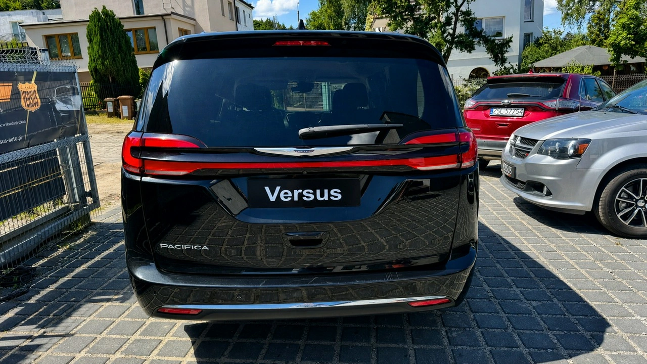 Chrysler Pacifica - Zdjęcie 4