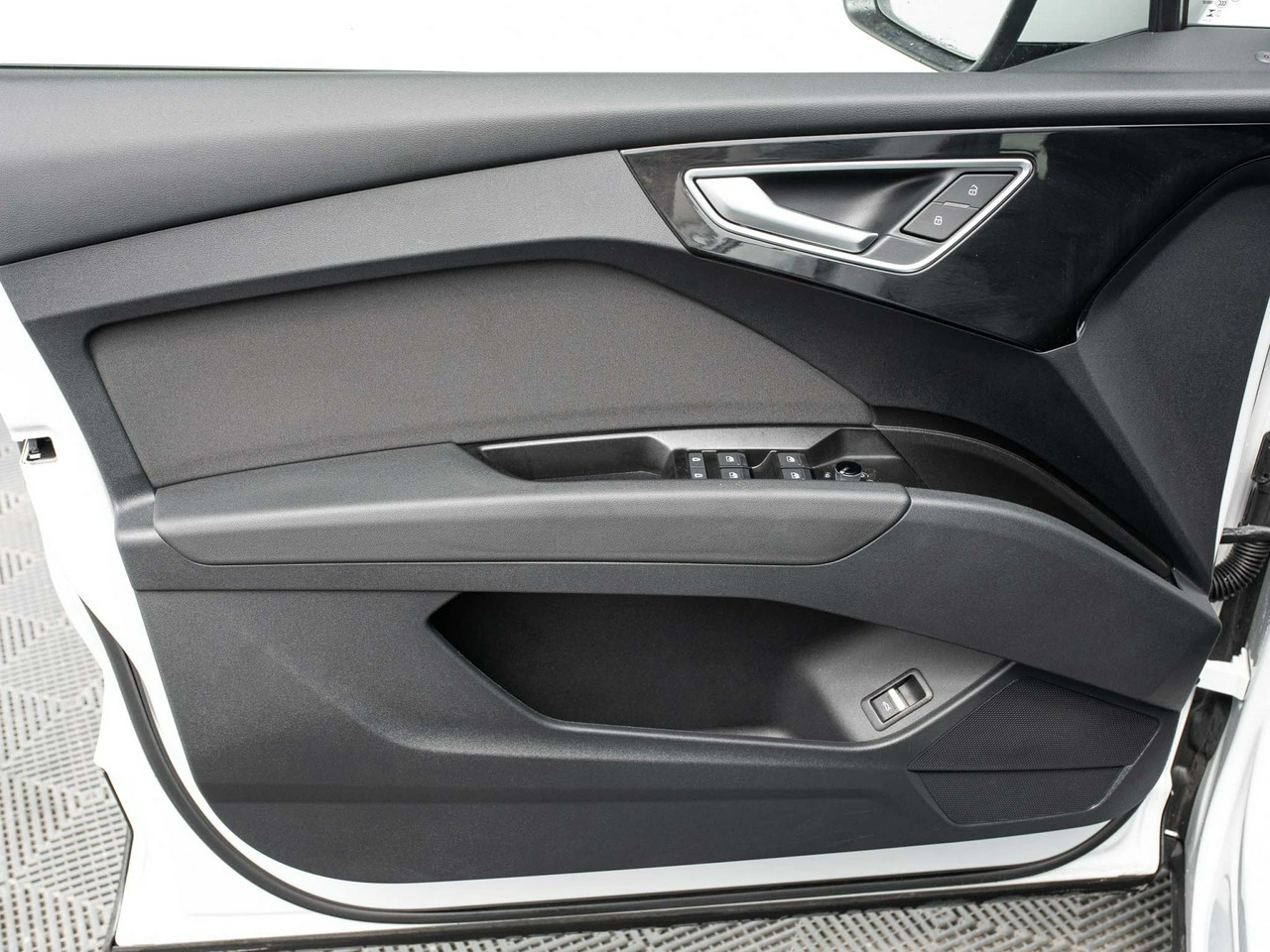 Audi Q4 e-tron - Zdjęcie 8