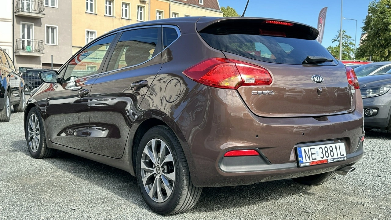 Kia Ceed - Zdjęcie 11