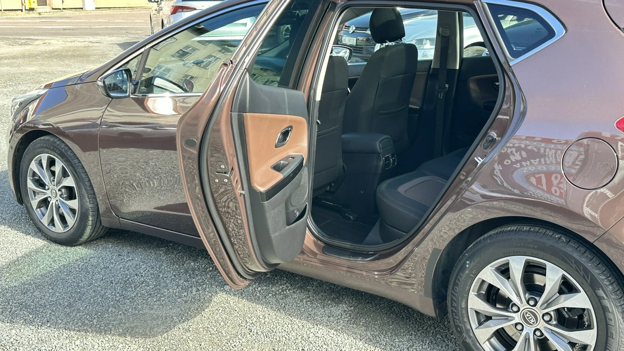Kia Ceed - Zdjęcie 22