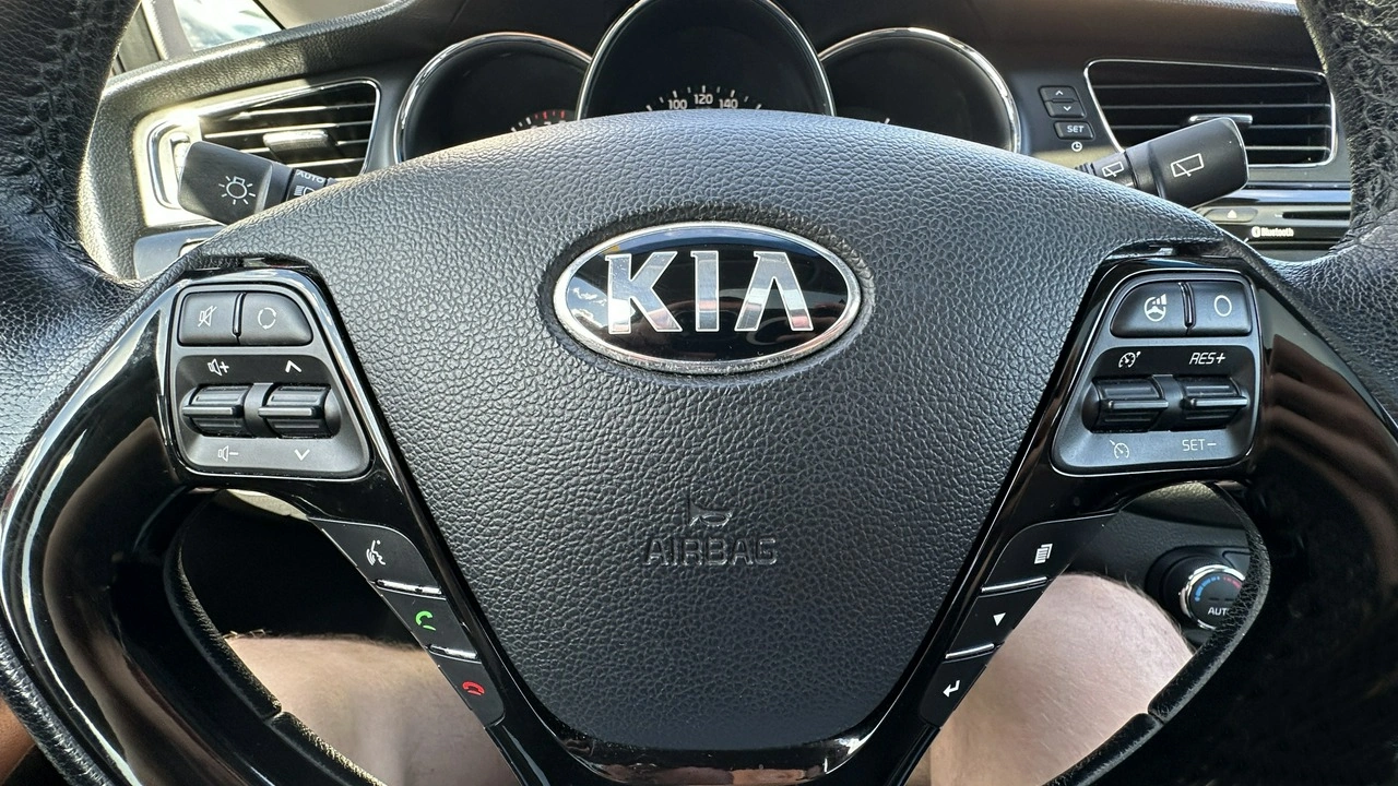 Kia Ceed - Zdjęcie 28