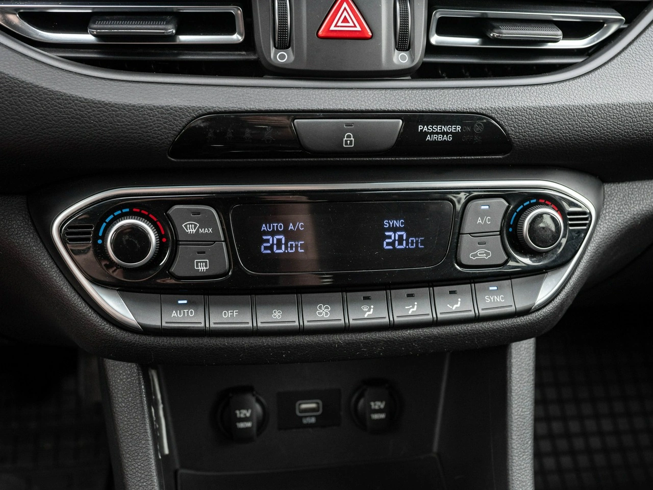 Hyundai i30 - Zdjęcie 17