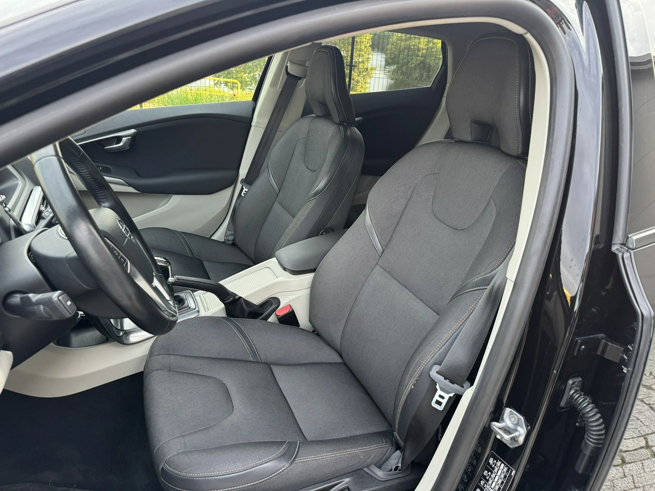 Volvo V40 Cross Country - Zdjęcie 11