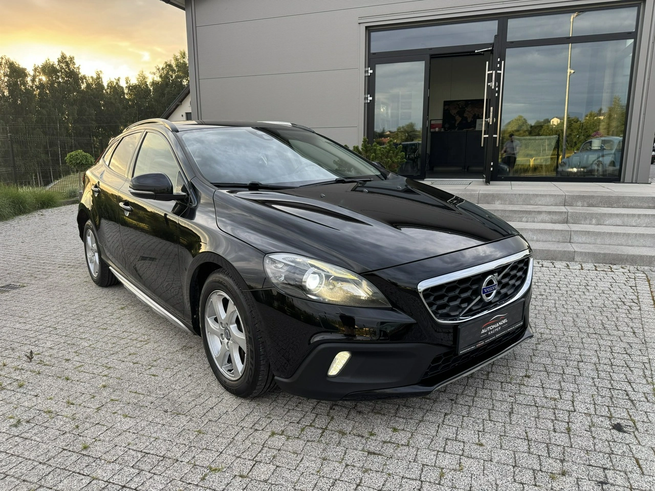 Volvo V40 Cross Country - Zdjęcie 3