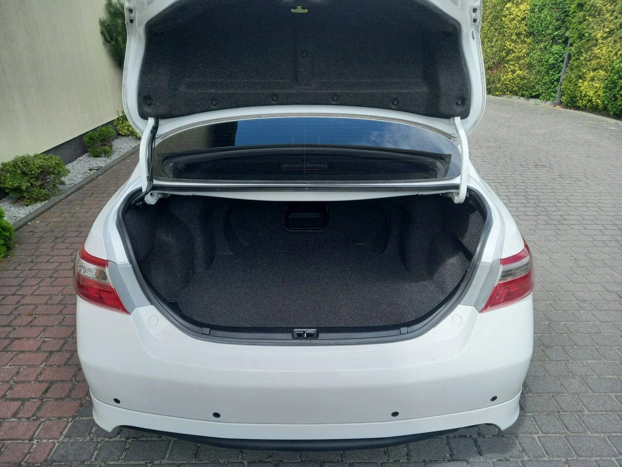 Toyota Camry - Zdjęcie 12