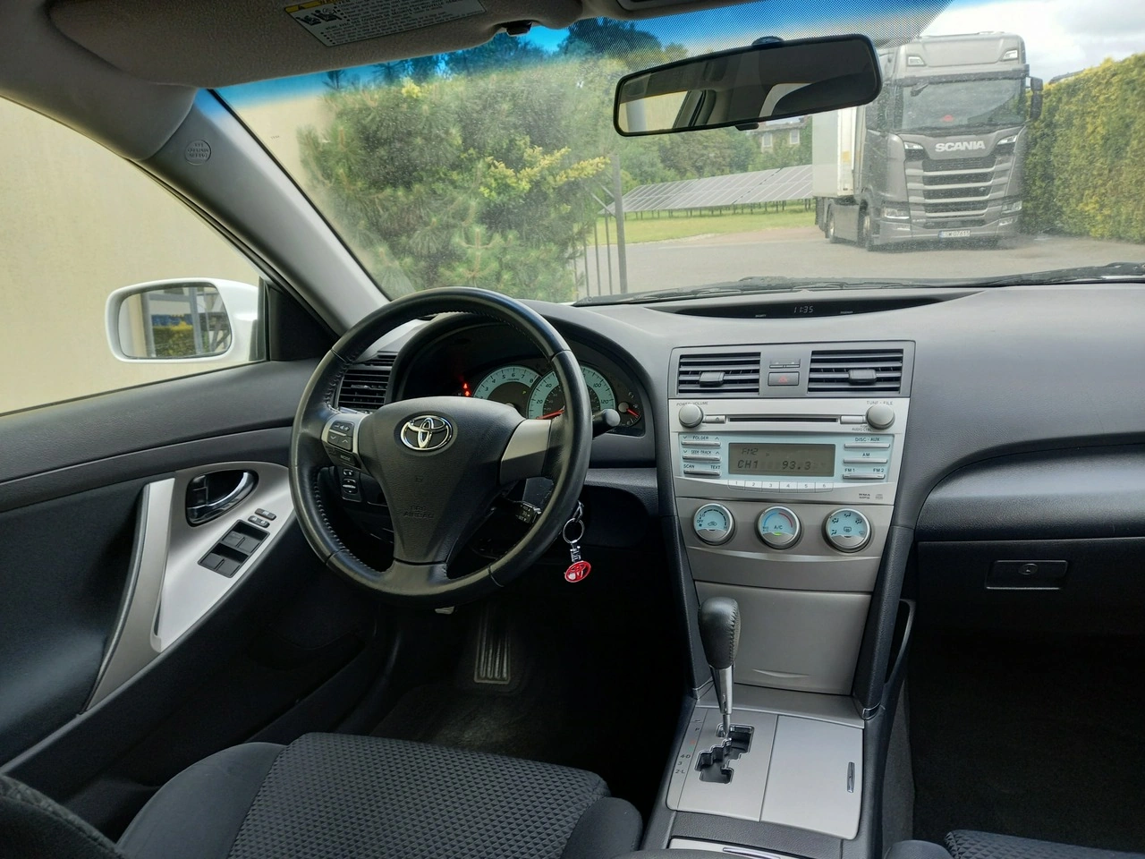 Toyota Camry - Zdjęcie 21