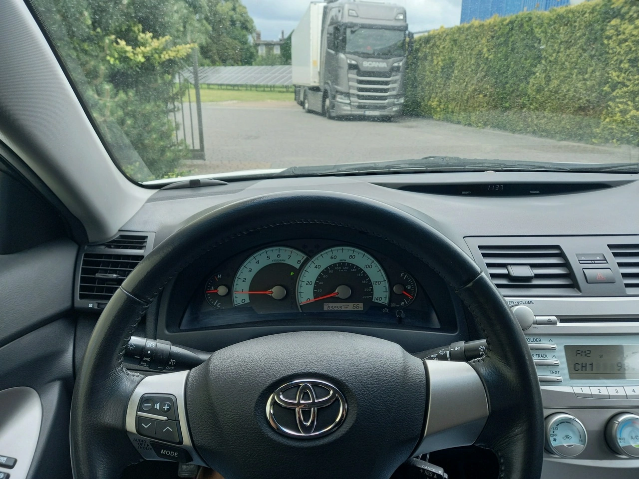 Toyota Camry - Zdjęcie 27