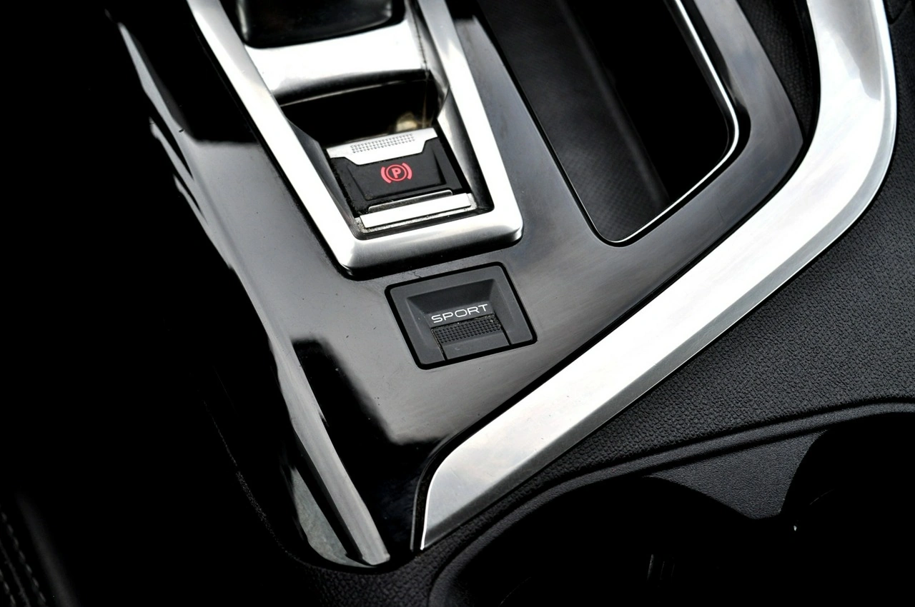 Peugeot 3008 - Zdjęcie 17