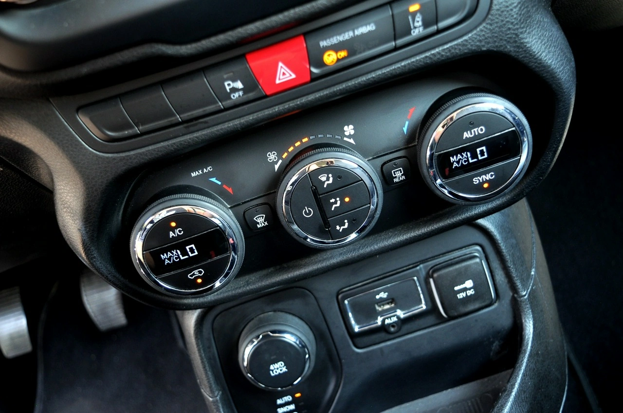 Jeep Renegade - Zdjęcie 13