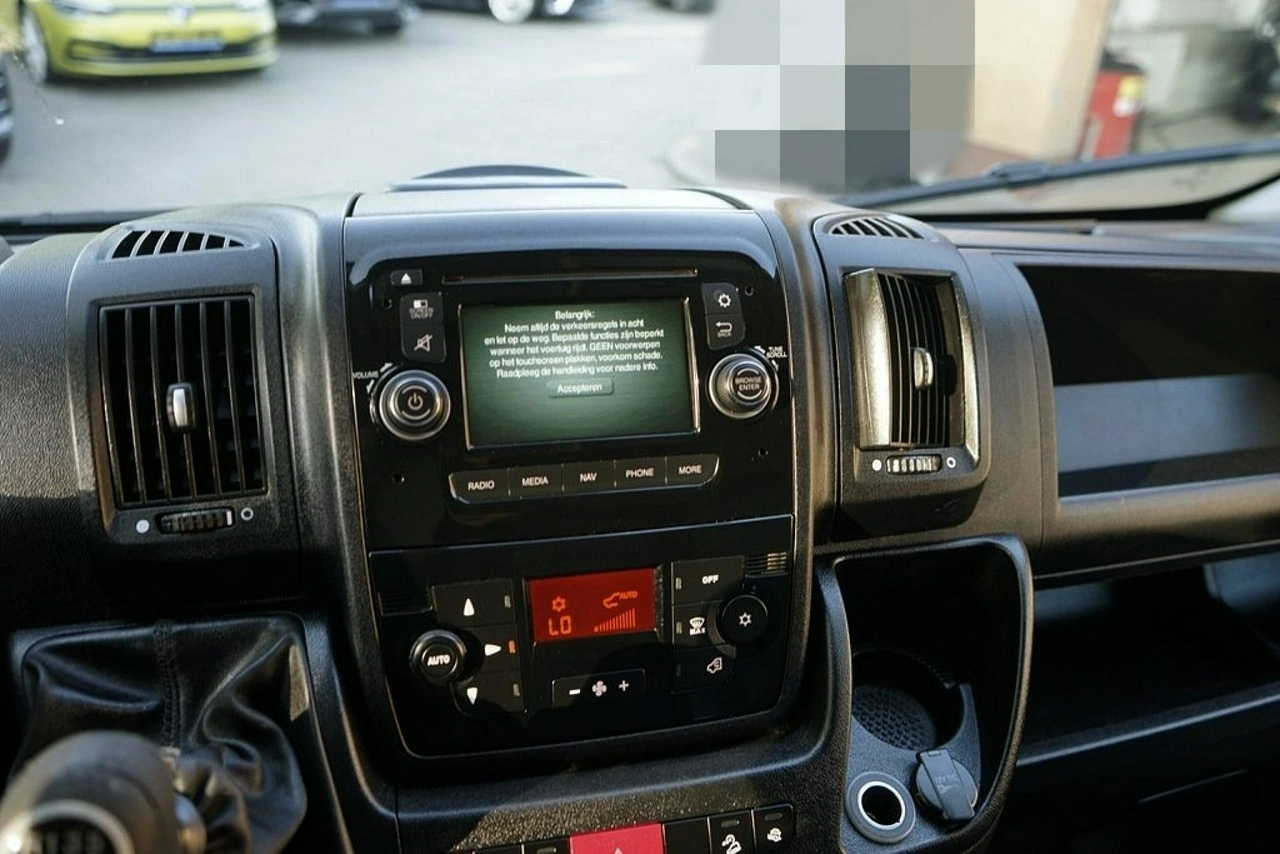 Peugeot Boxer - Zdjęcie 15