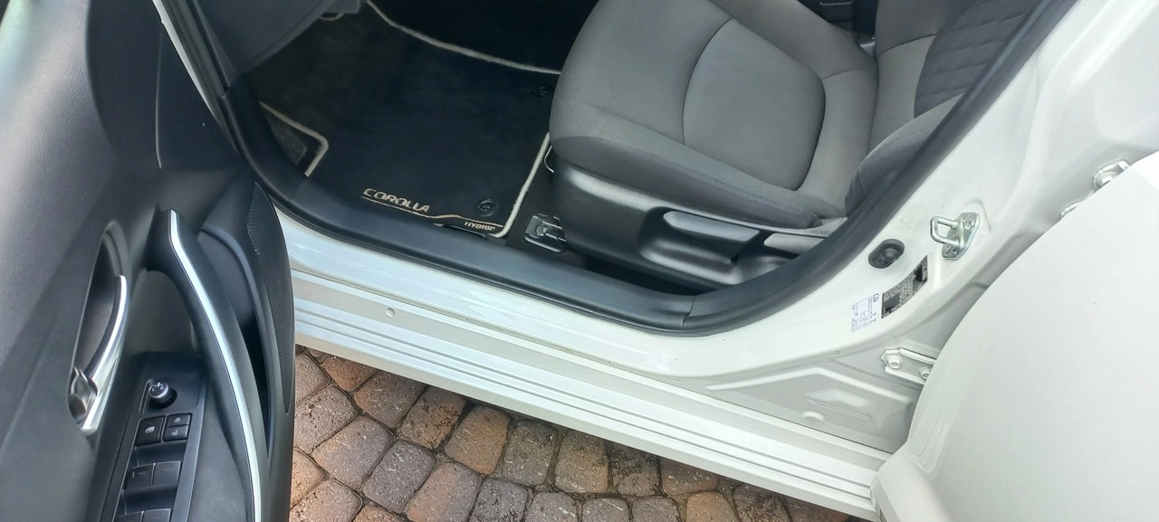 Toyota Corolla - Zdjęcie 13