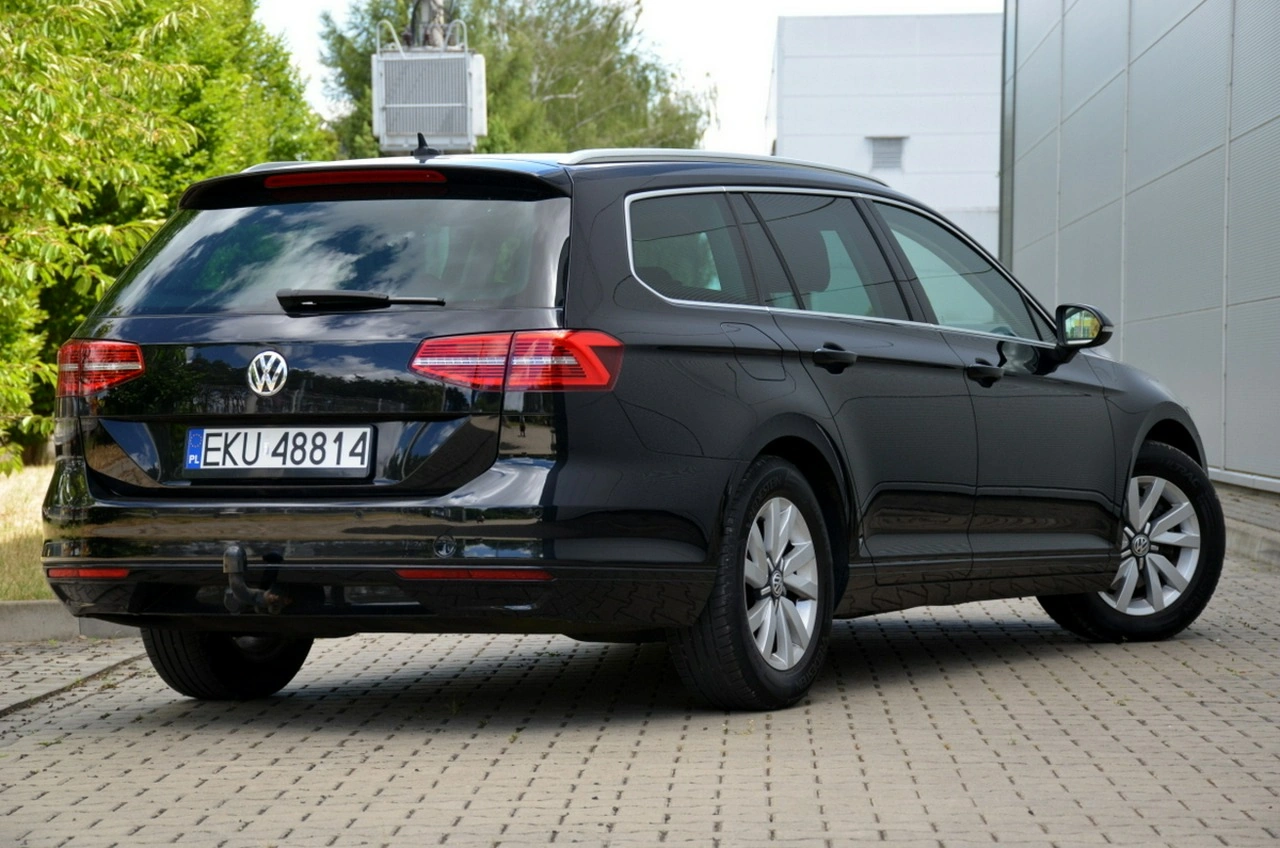 Volkswagen Passat - Zdjęcie 10