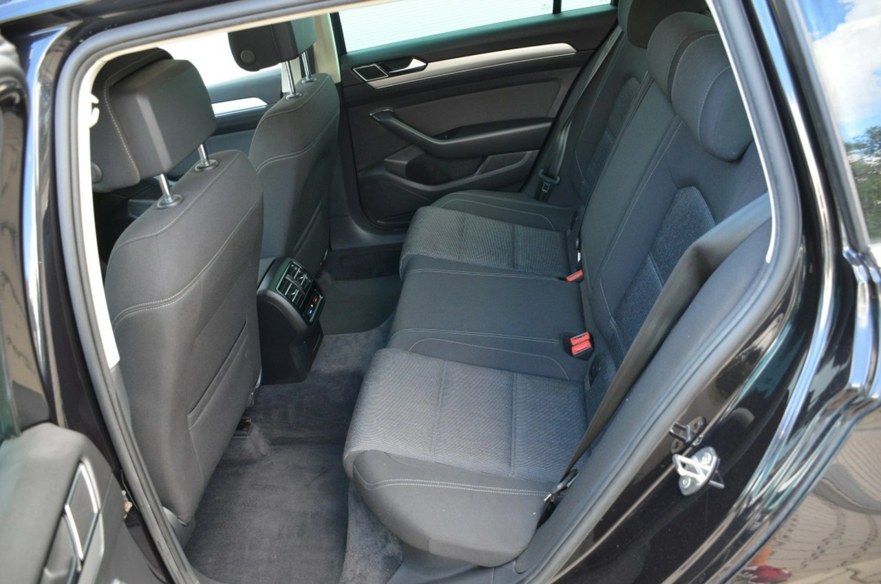 Volkswagen Passat - Zdjęcie 26