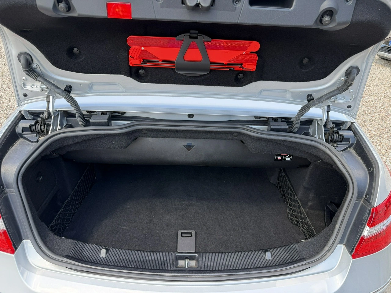 Mercedes E 200 - Zdjęcie 16