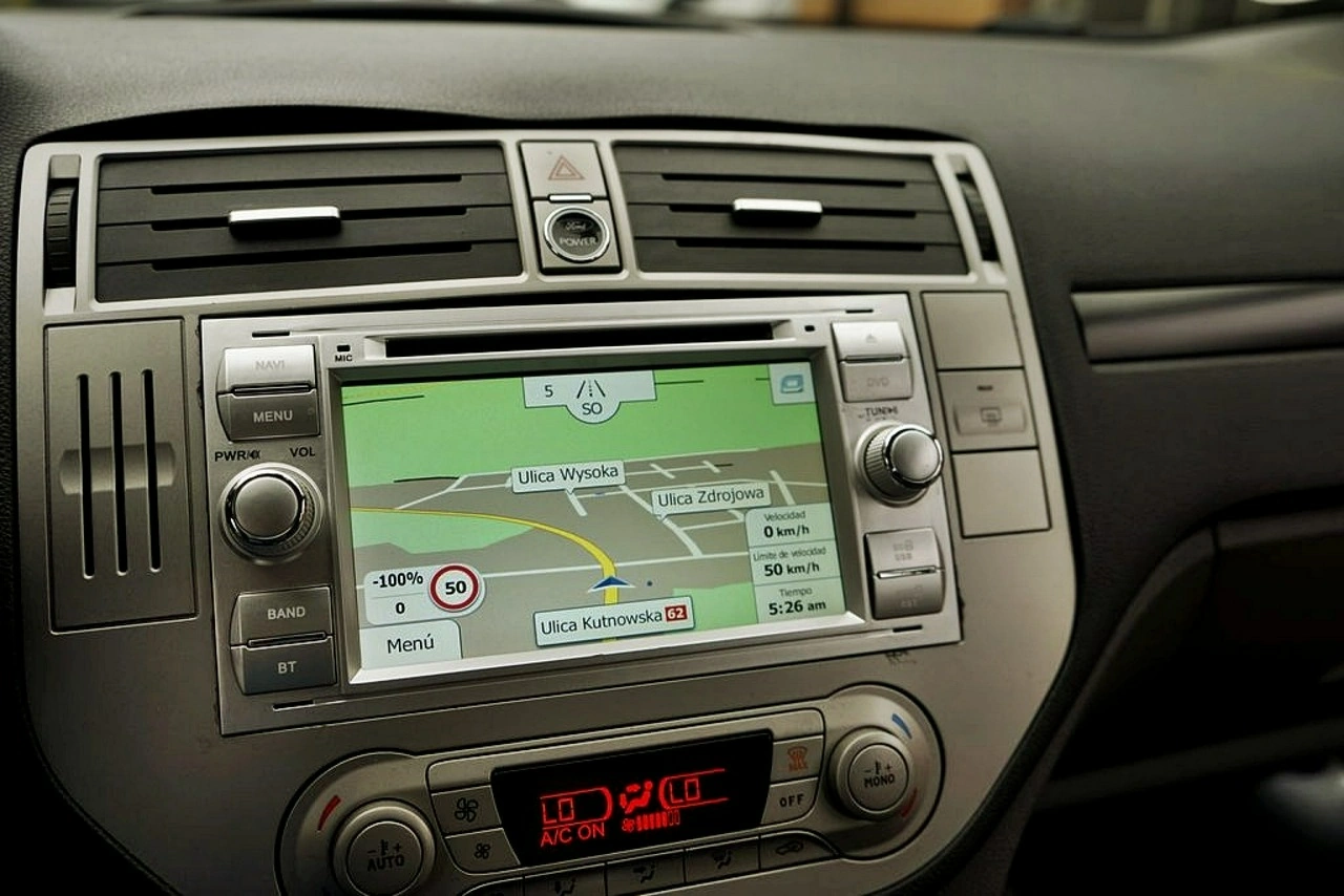 Ford Kuga - Zdjęcie 22