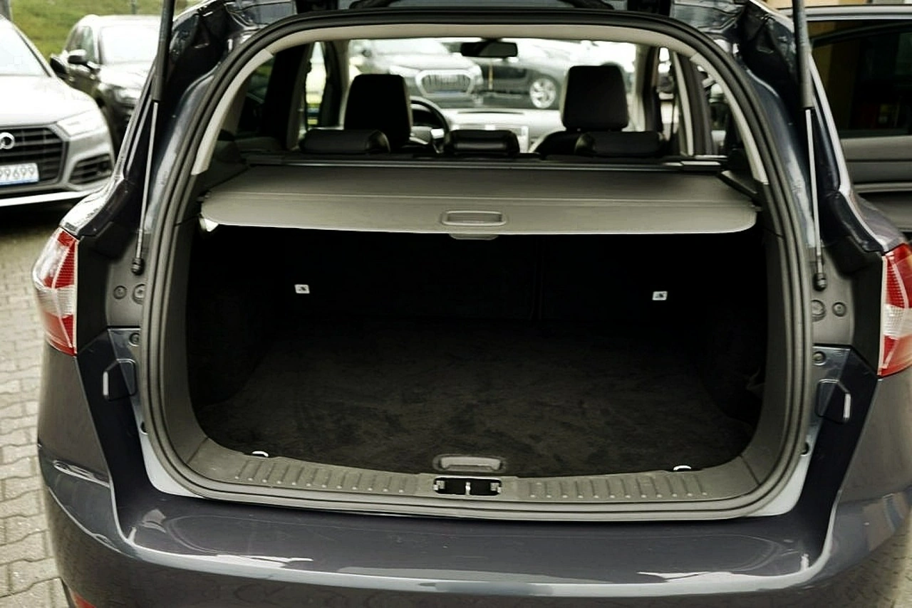 Ford Kuga - Zdjęcie 27
