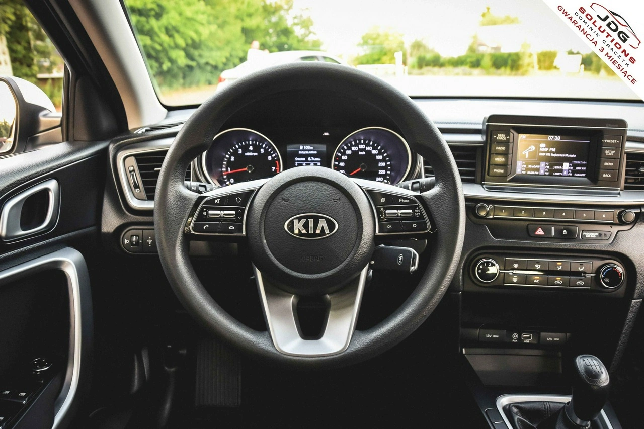Kia Ceed - Zdjęcie 18