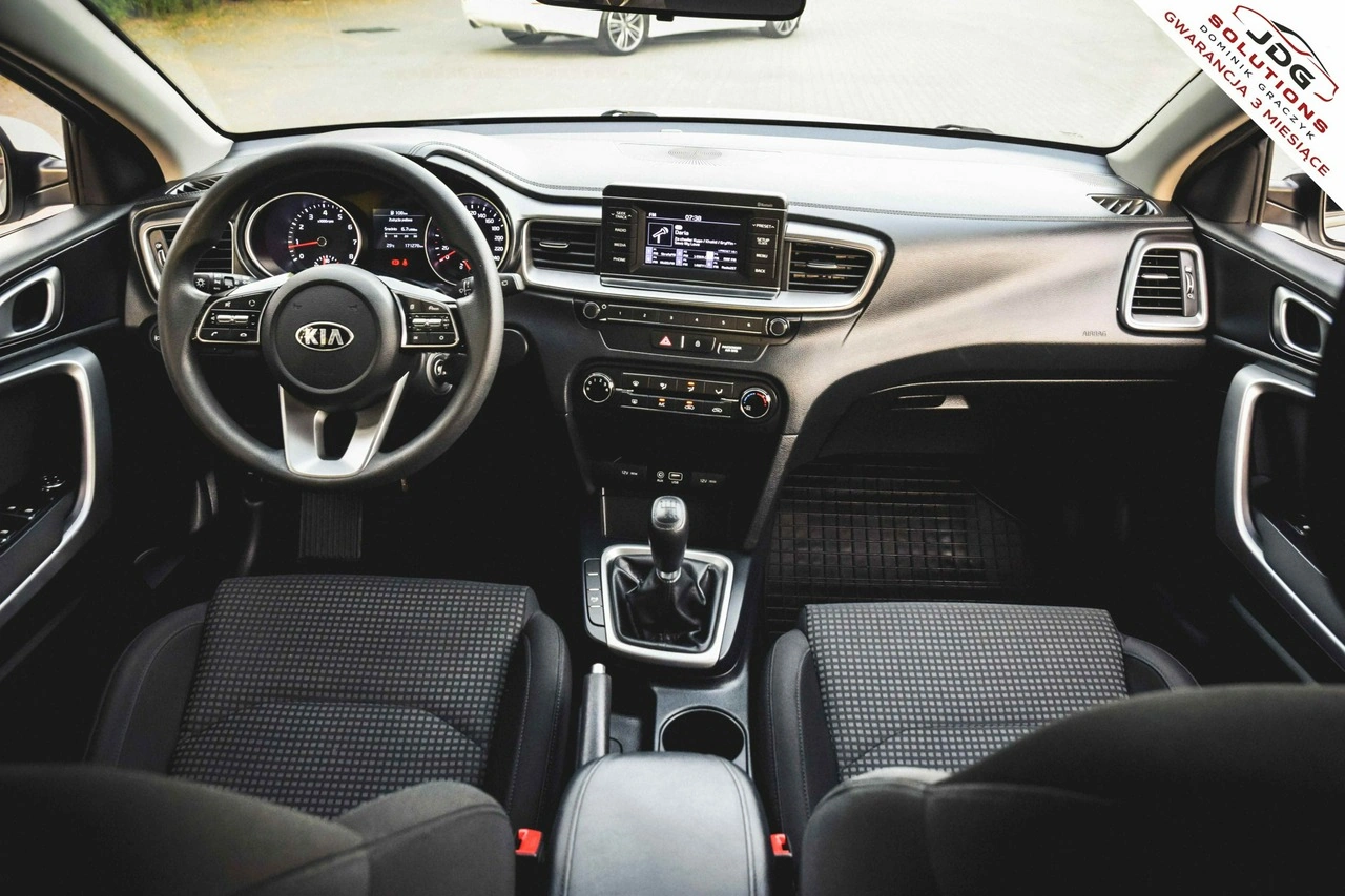 Kia Ceed - Zdjęcie 23