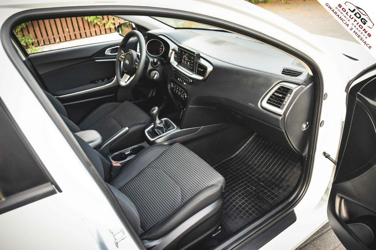 Kia Ceed - Zdjęcie 28