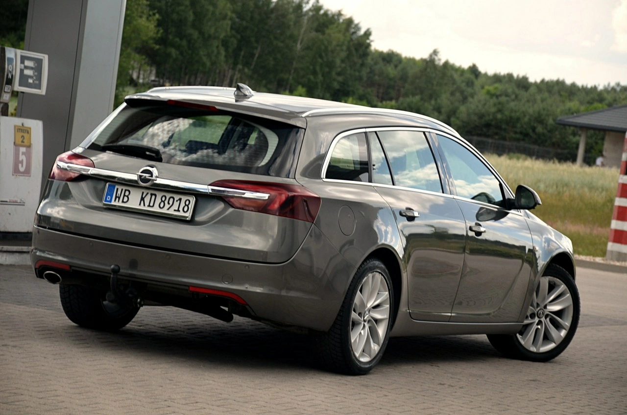 Opel Insignia Sports Tourer - Zdjęcie 10