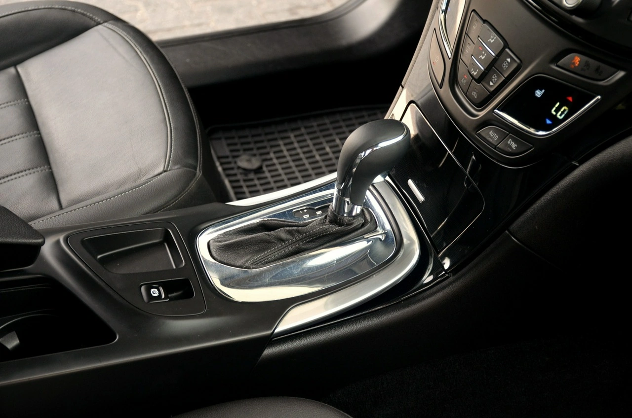 Opel Insignia Sports Tourer - Zdjęcie 20
