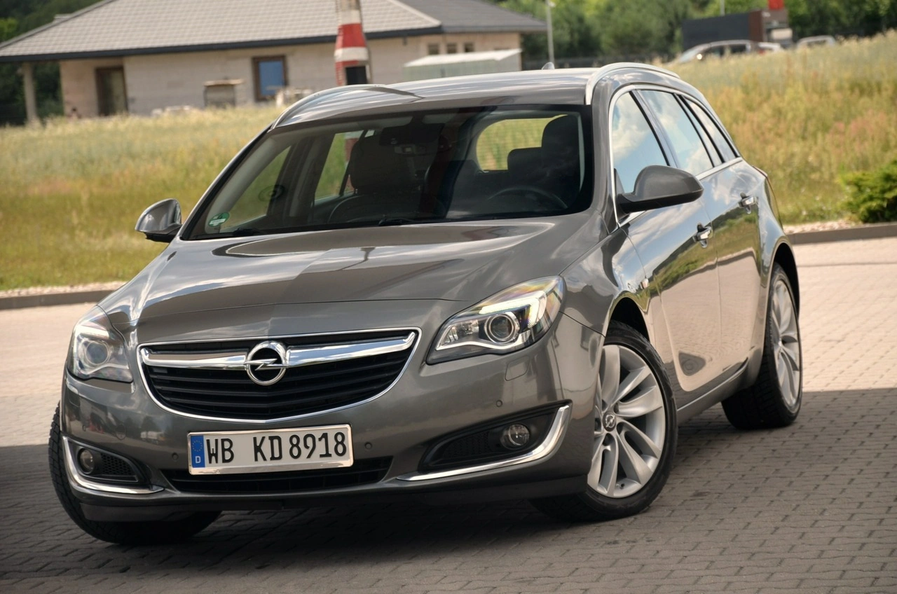 Opel Insignia Sports Tourer - Zdjęcie 3