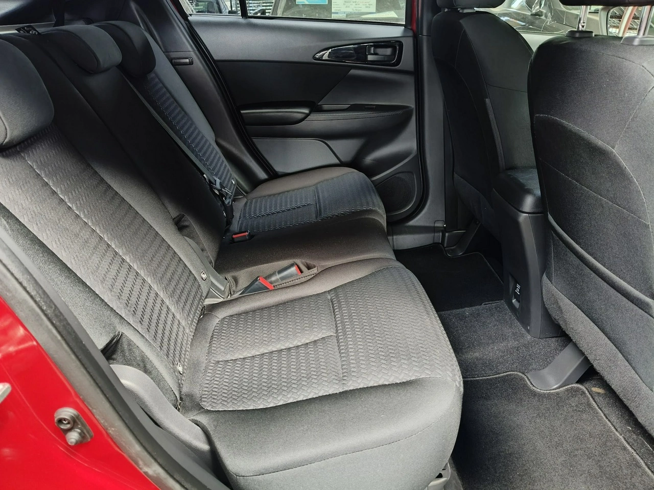 Mitsubishi Eclipse Cross - Zdjęcie 12