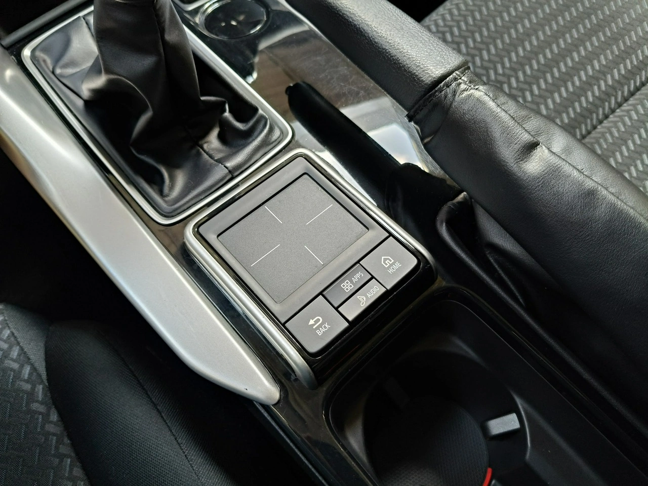 Mitsubishi Eclipse Cross - Zdjęcie 26