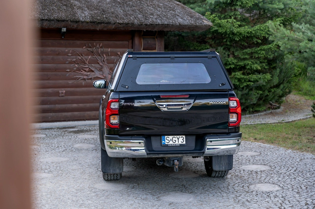 Toyota Hilux - Zdjęcie 14