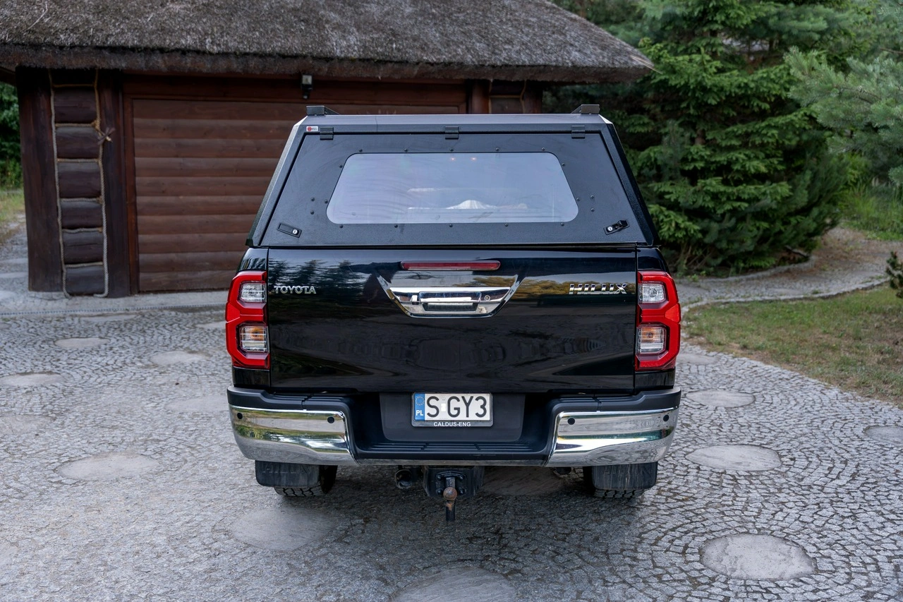 Toyota Hilux - Zdjęcie 30