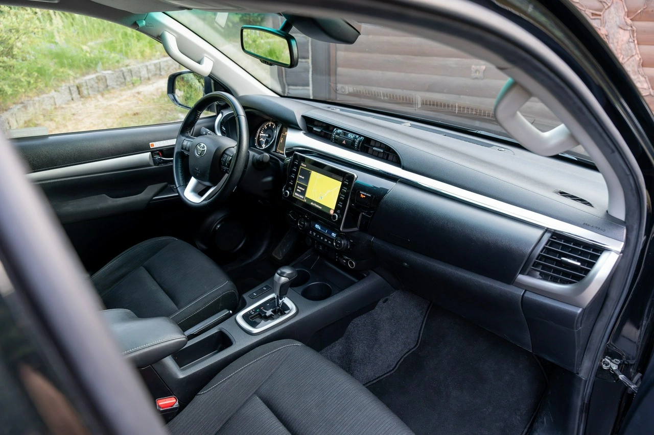 Toyota Hilux - Zdjęcie 41