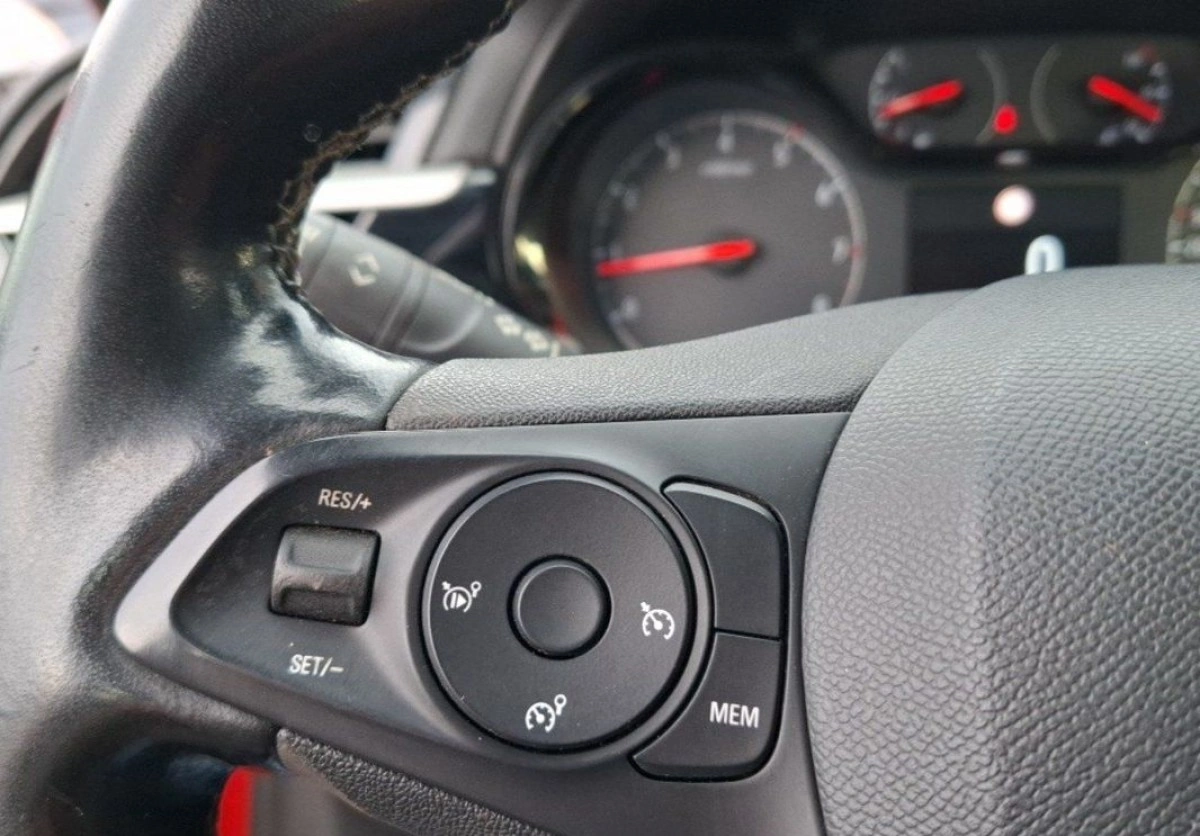 Opel Corsa - Zdjęcie 23