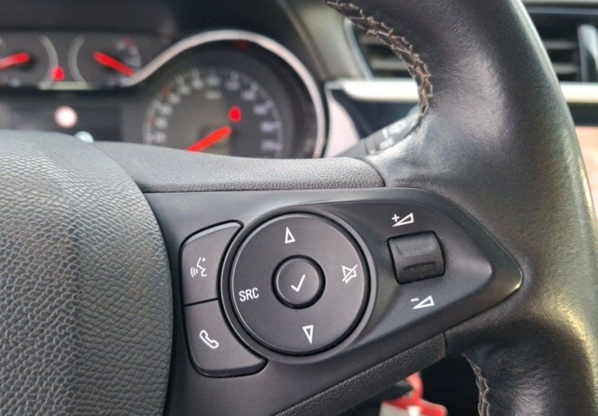 Opel Corsa - Zdjęcie 24