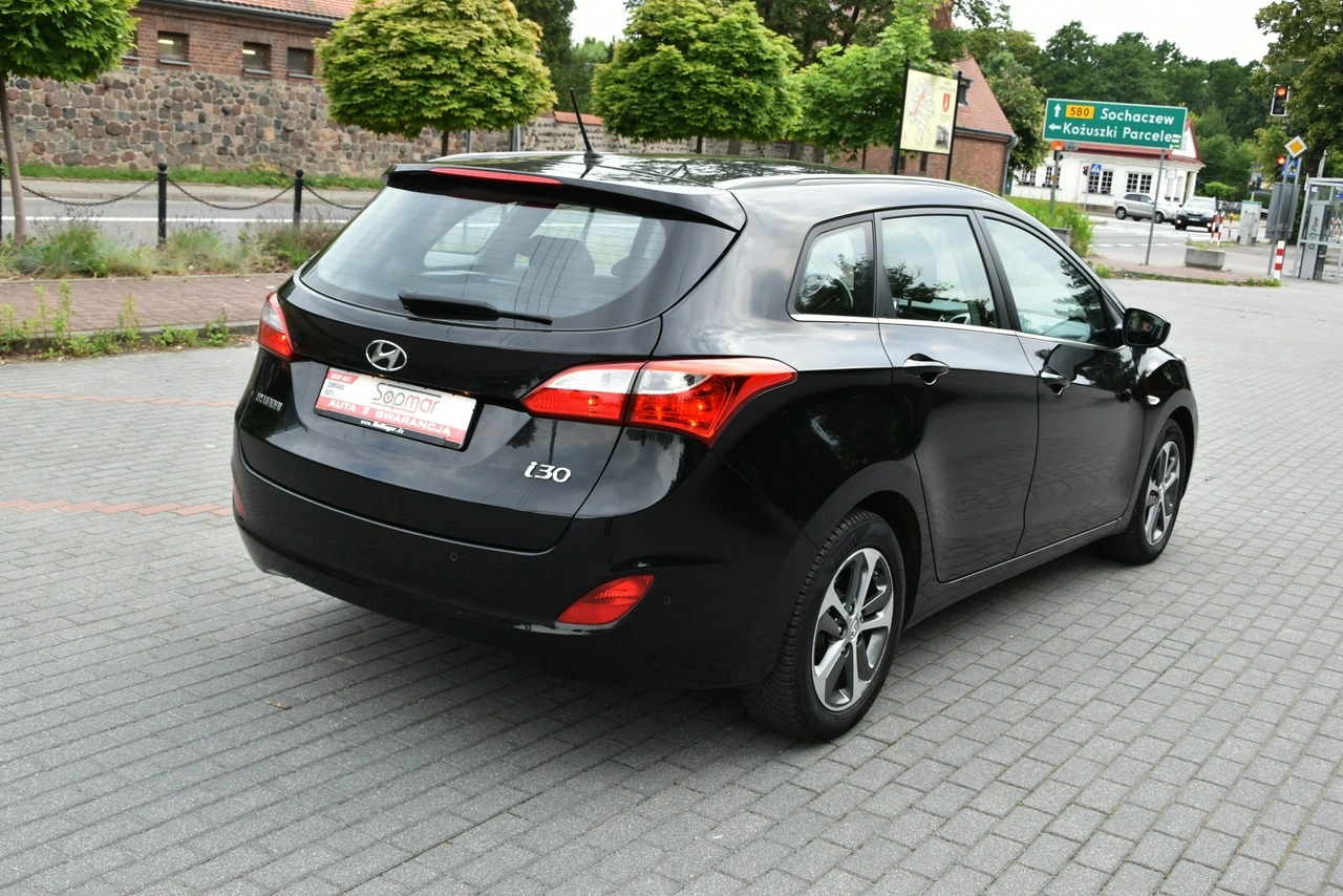 Hyundai i30 - Zdjęcie 22