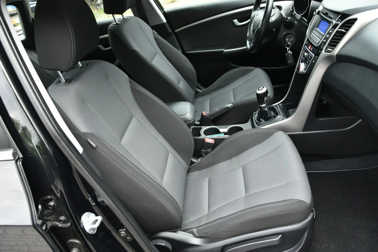Hyundai i30 - Zdjęcie 25