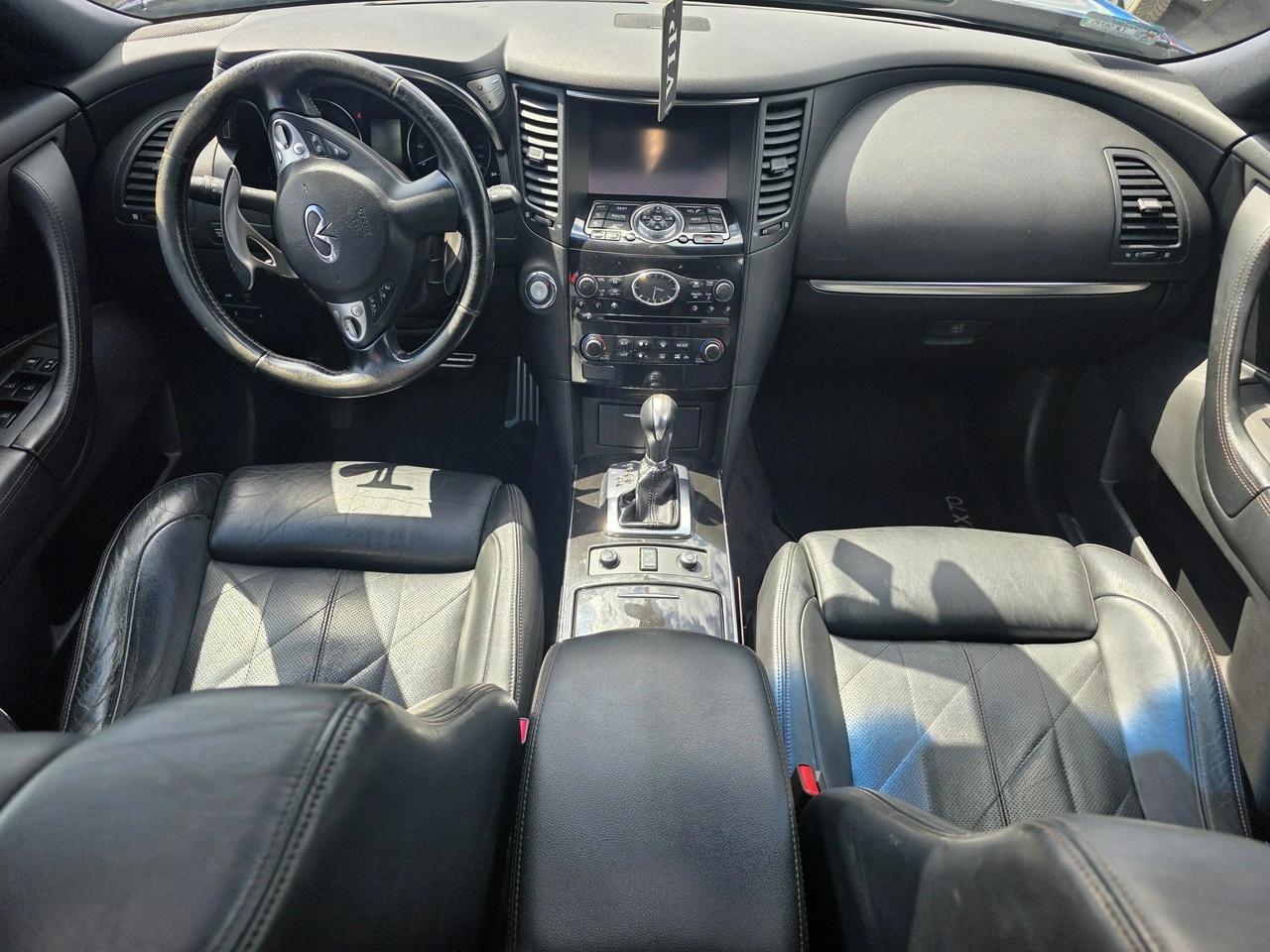 Infiniti QX70 - Zdjęcie 14