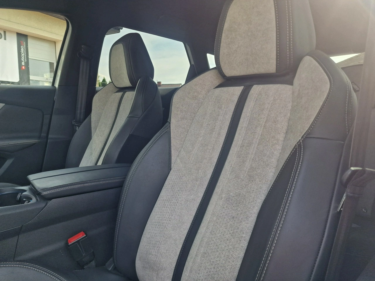 Peugeot 3008 - Zdjęcie 16