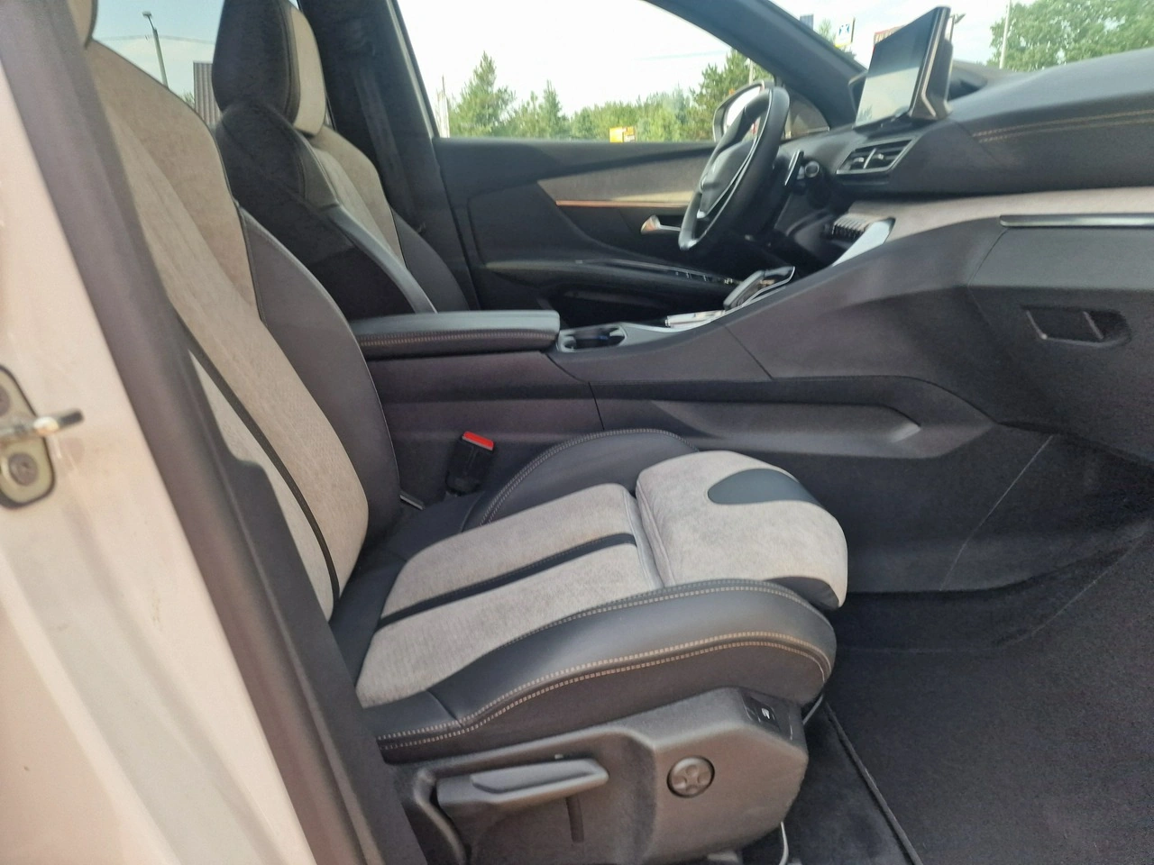Peugeot 3008 - Zdjęcie 21