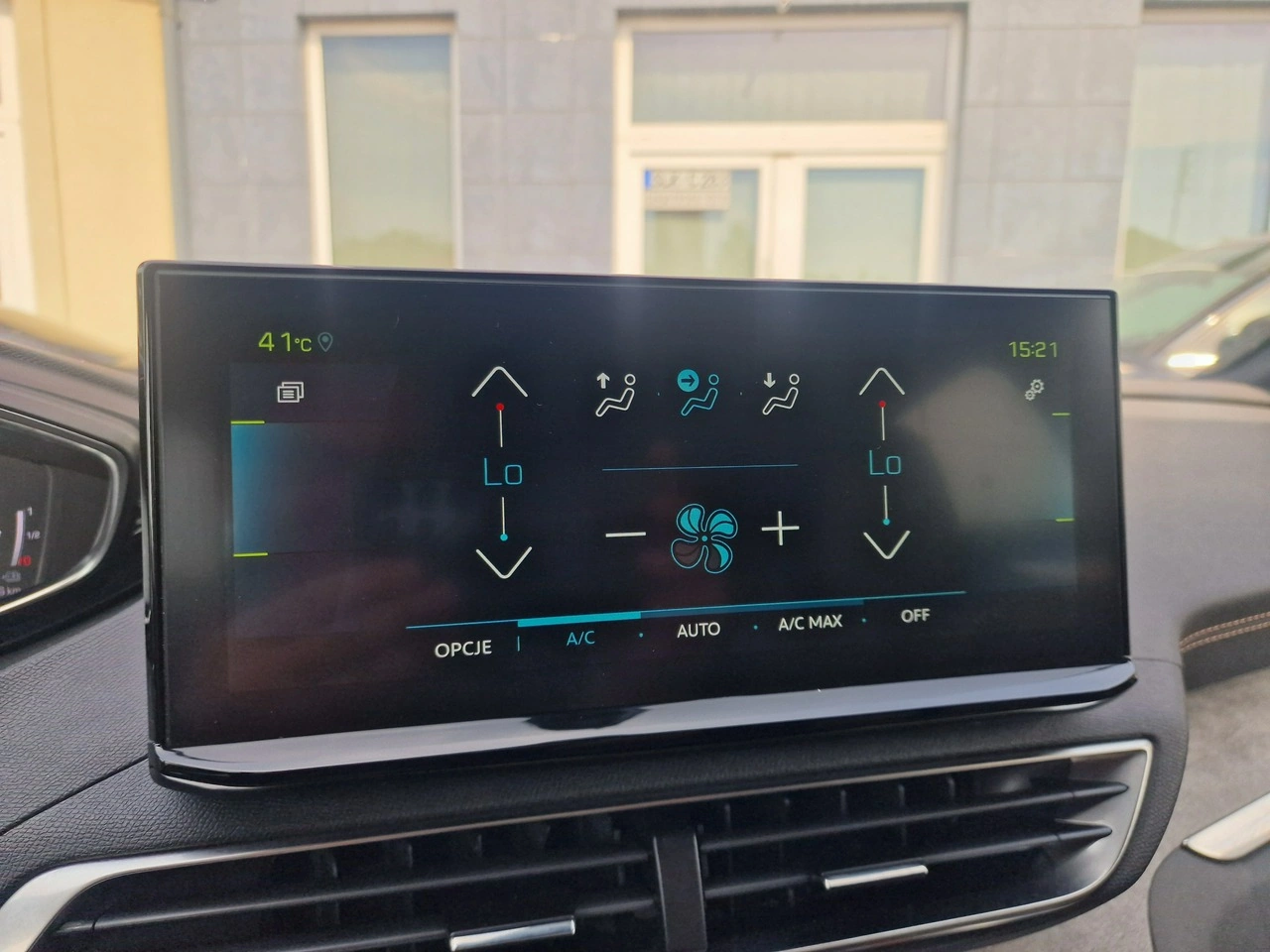 Peugeot 3008 - Zdjęcie 28