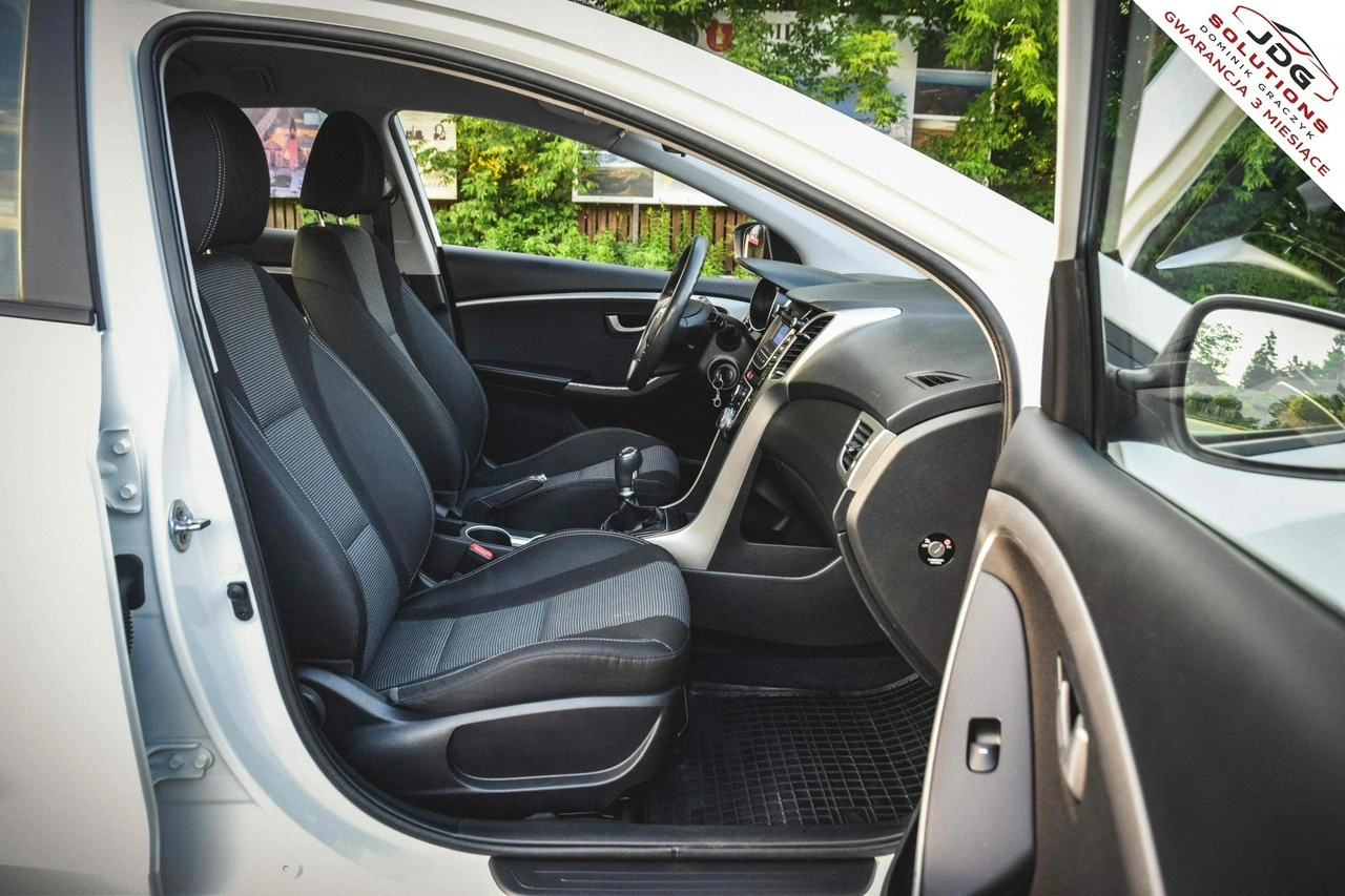 Hyundai i30 - Zdjęcie 30