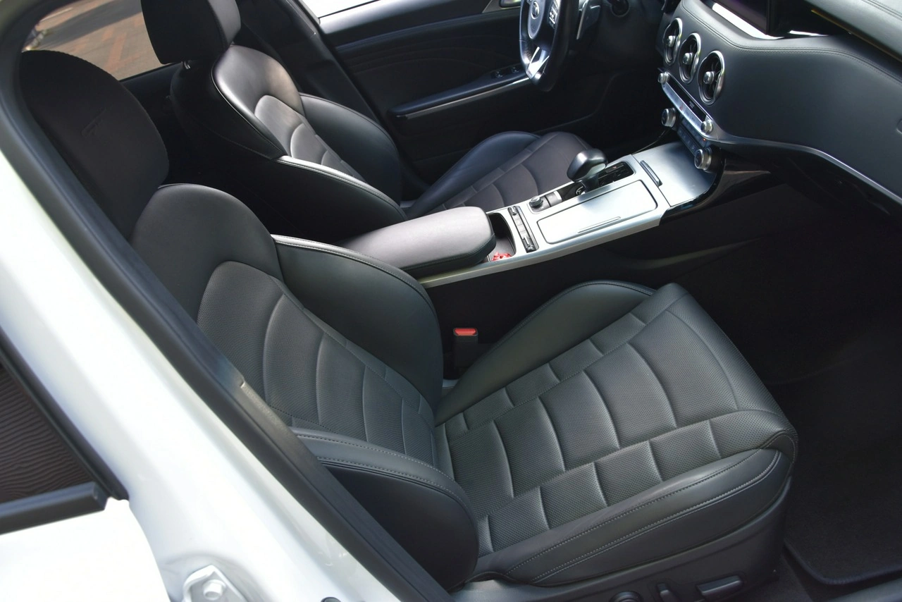 Kia Stinger - Zdjęcie 11