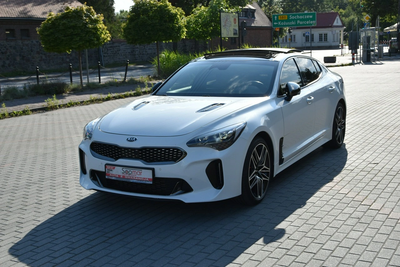 Kia Stinger - Zdjęcie 18