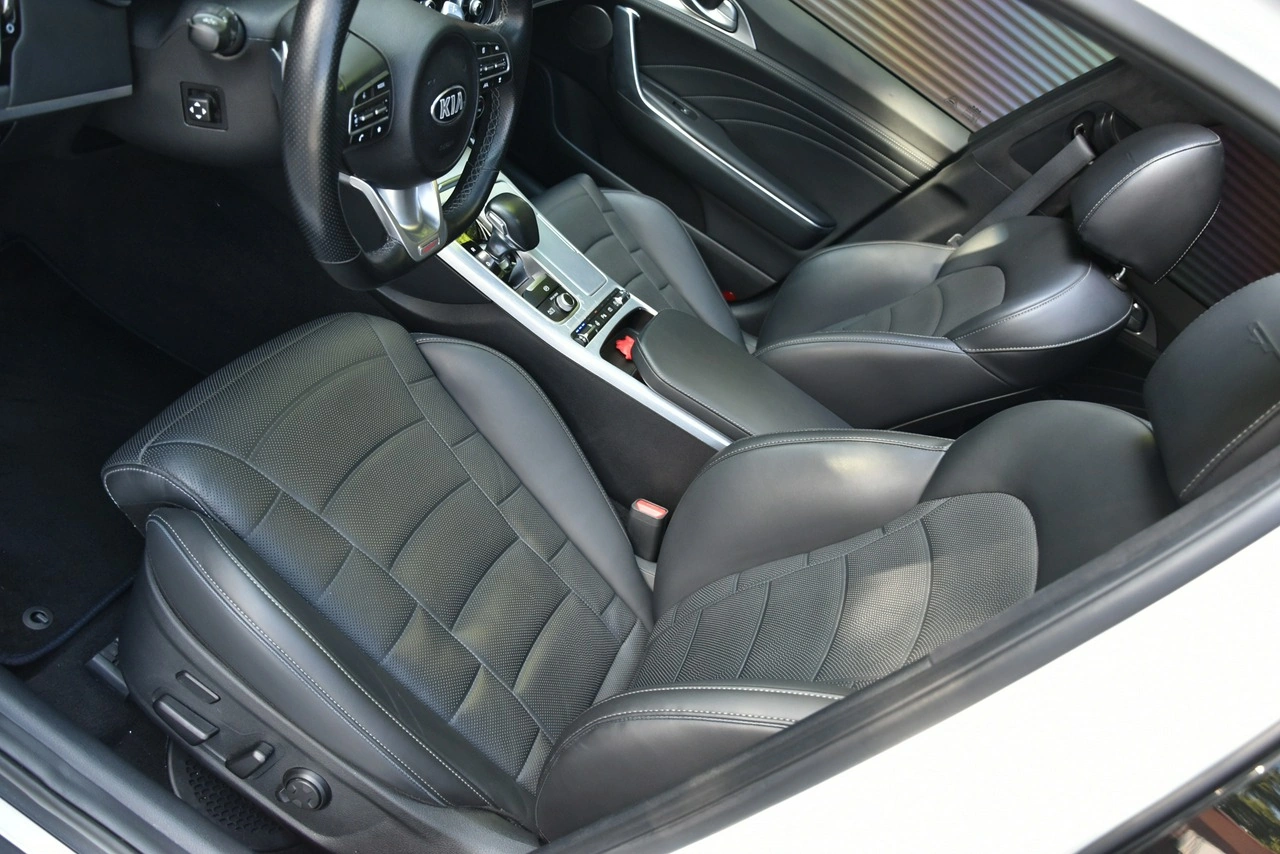 Kia Stinger - Zdjęcie 30