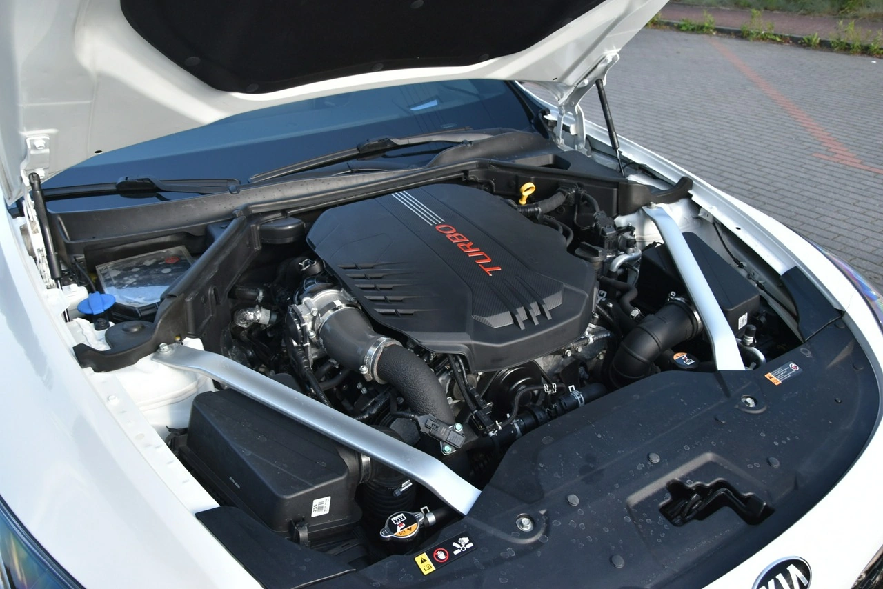 Kia Stinger - Zdjęcie 37