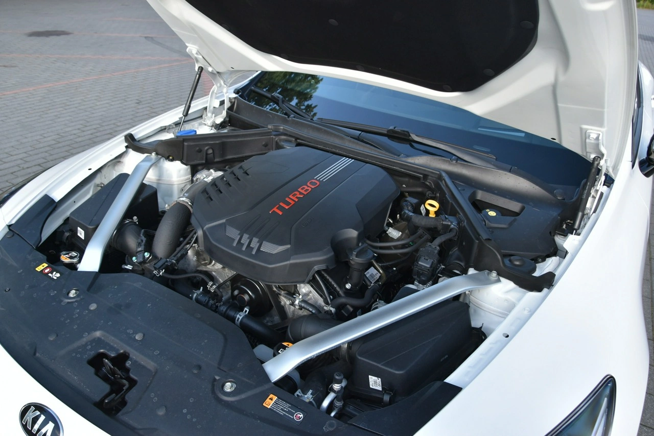Kia Stinger - Zdjęcie 39
